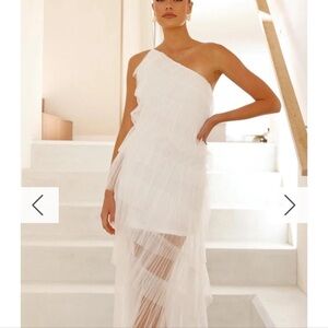 Asymmetric One-Shoulder White Layered Tulle Dress
